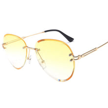 Load image into Gallery viewer, Fashion Blue Red Aviation Sunglasses Women